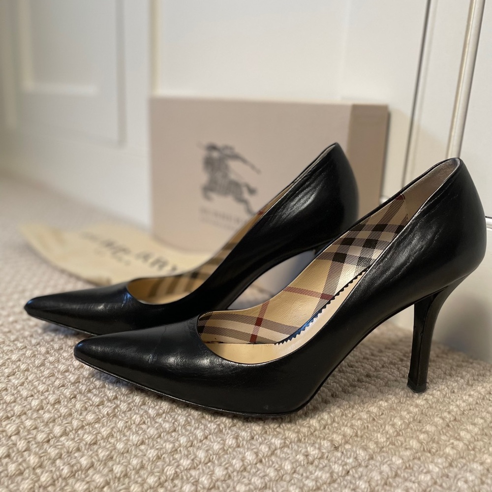 Burberry Black Leather Heels, Size 40